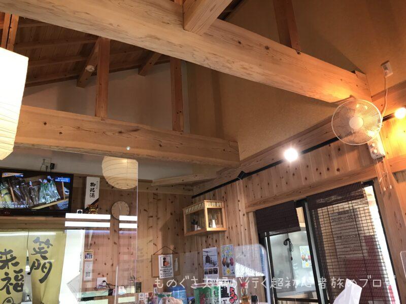 店内の様子|赤瓦そば まる屋