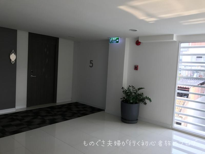 エレベーターホール(5階)