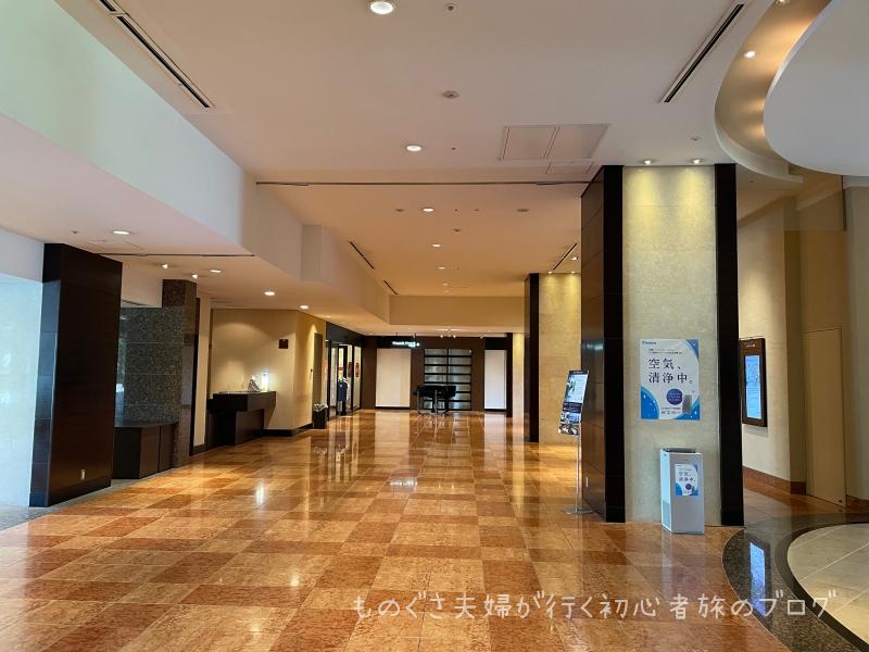 『沖縄ハーバービューホテル』1F「エントランスホール」