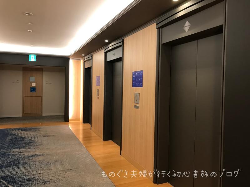 福岡『ヒルトン福岡シーホーク』26F「エレベーターホール」