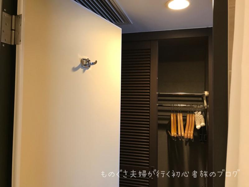 『沖縄ハーバービューホテル』8F「クラブツイン」クローゼット